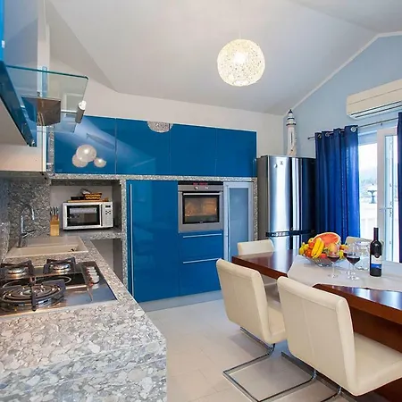 Drinka * Вела-Лука