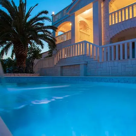 Drinka Апартаменты Вела-Лука