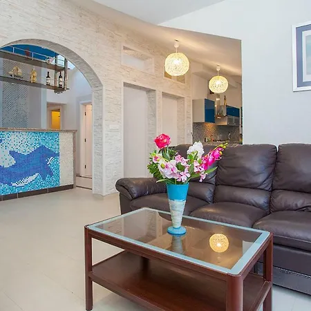 Drinka Вела-Лука